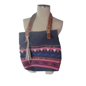 Fossil Jesse Bohemian tote suede handles original charm key and Tassel pink navy